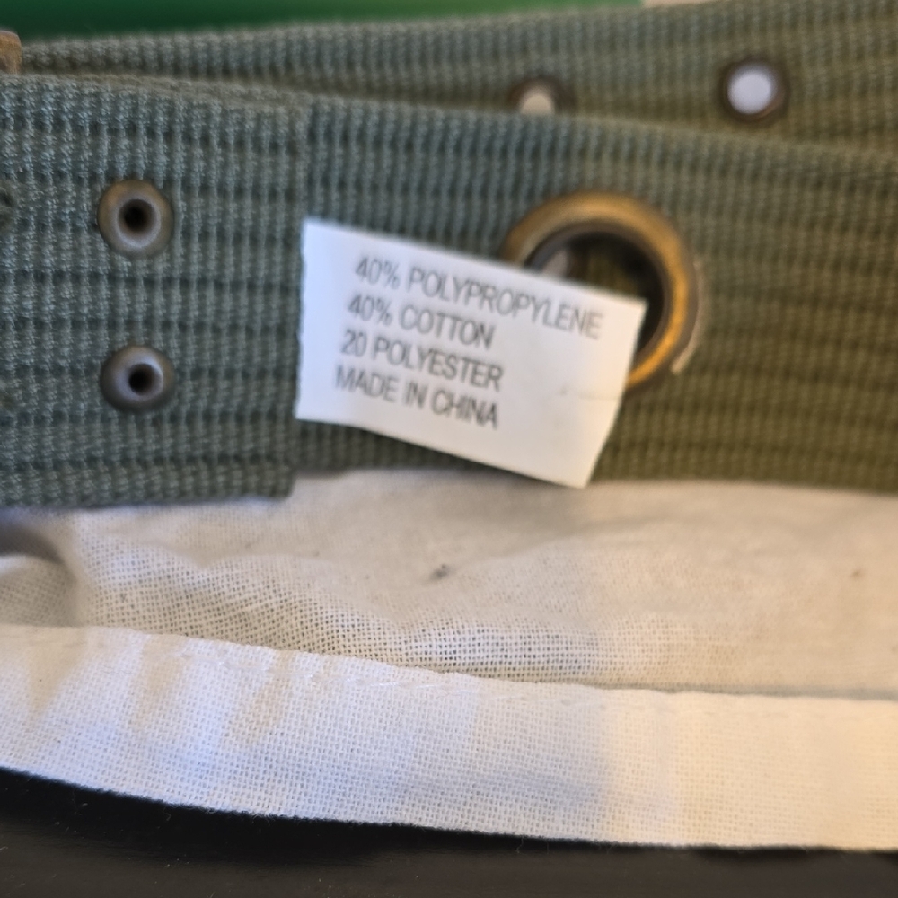Women's Olive Green Canvas Belt. GC - Picture 11 of 11